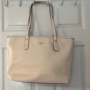 Coach City zip tote